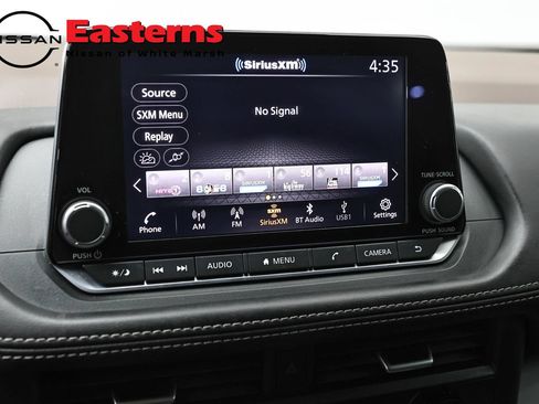 Used 2023 Nissan Rogue S AWD/4WD image 18