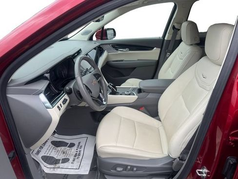 Certified 2024 Cadillac XT6 Premium Luxury w/ Technology Package AWD/4WD image 10