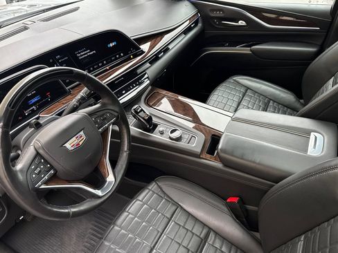 Certified 2021 Cadillac Escalade Sport Platinum w/ Heavy-Duty Trailer Package image 10