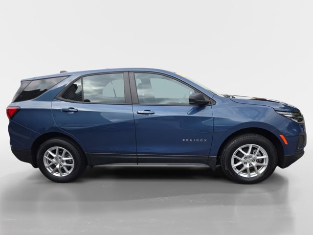Used 2024 Chevrolet Equinox LS w/ LPO, Floor Liner Package AWD/4WD image 2