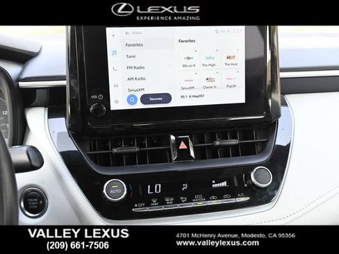 Used 2024 Toyota Corolla SE w/ SE Premium Package FWD image 7