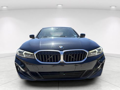 Certified 2025 BMW 330i Sedan RWD image 2