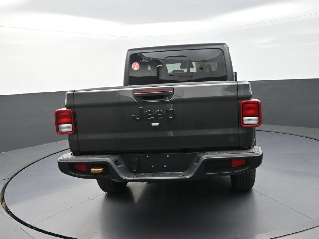 New 2026 Jeep Gladiator Sport AWD/4WD image 7
