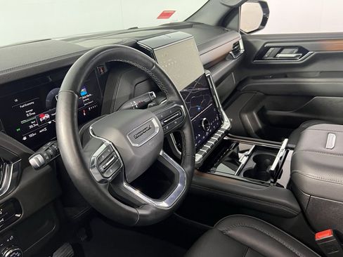 Used 2025 GMC Yukon Denali image 23