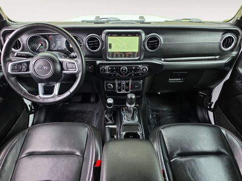 Used 2022 Jeep Wrangler Unlimited Sahara w/ Cold Weather Group AWD/4WD image 10