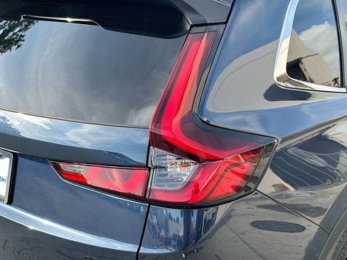Used 2023 Honda CR-V Sport image 28