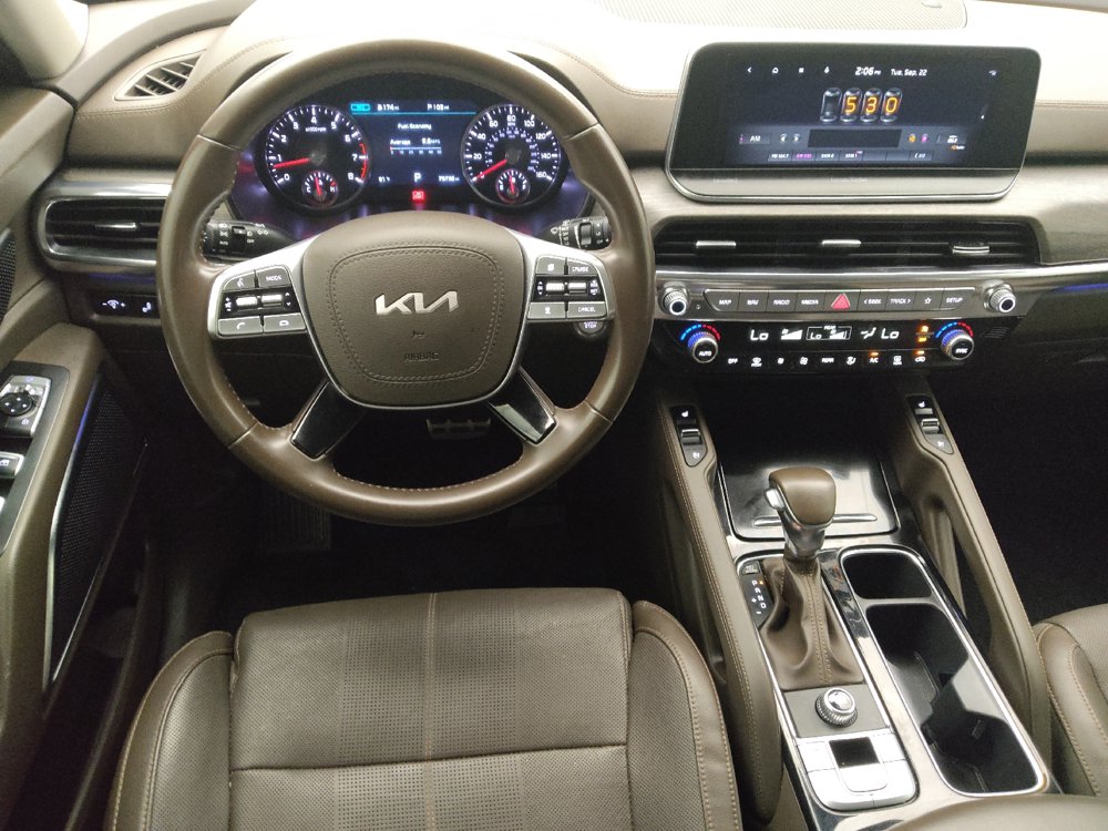 Used 2022 Kia Telluride SX w/ Towing Package FWD image 22