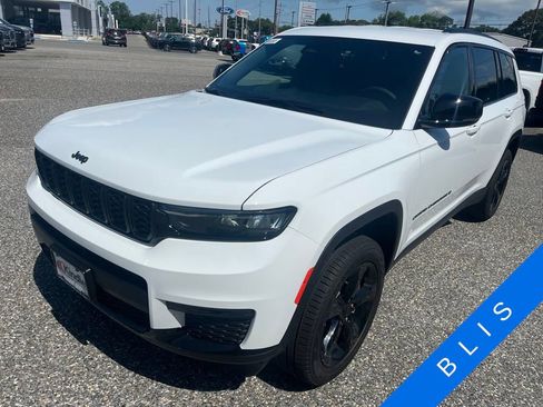 New 2025 Jeep Grand Cherokee L Limited w/ Black Appearance Package image 5