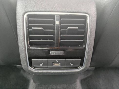 Used 2016 Volkswagen Passat 1.8T SE image 16