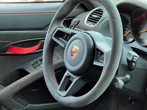 Used 2025 Porsche 718 Cayman GT4 RS RWD image 27
