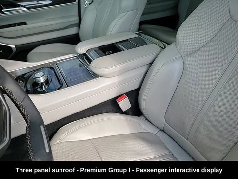 Used 2022 Jeep Wagoneer Series II w/ Premium Group I image 21