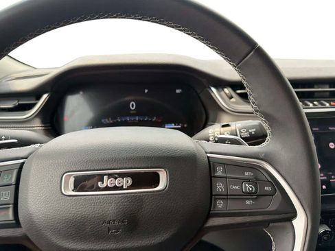 Used 2023 Jeep Grand Cherokee L Laredo AWD/4WD image 27