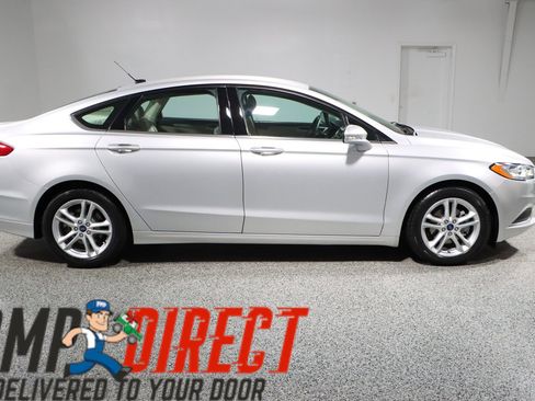 Used 2018 Ford Fusion SE image 6