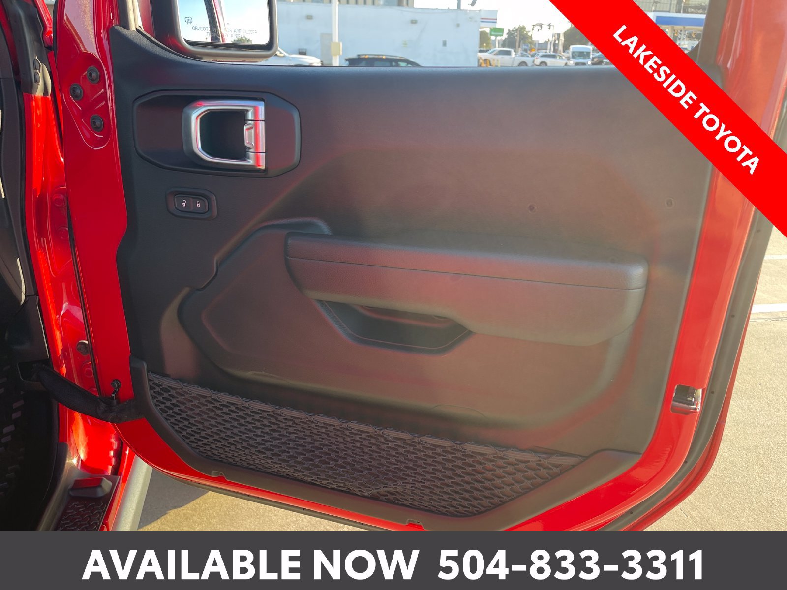 Used 2023 Jeep Wrangler Unlimited Rubicon 4xe AWD/4WD image 17