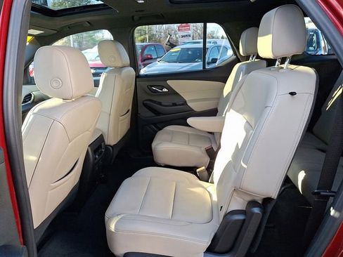 Used 2022 Chevrolet Traverse LT w/ LT Premium Package image 20