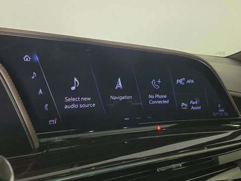 Used 2023 Cadillac Escalade Premium Luxury w/ LPO, Radiant Package RWD image 27