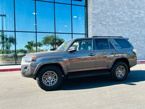 Used 2019 Toyota 4Runner TRD Off-Road Premium w/ Wilderness Package AWD/4WD image 5