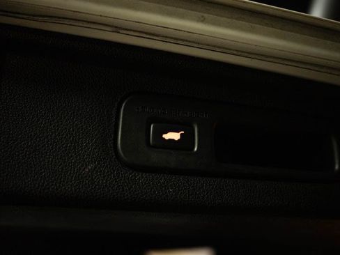 Used 2018 Honda Odyssey Touring image 8