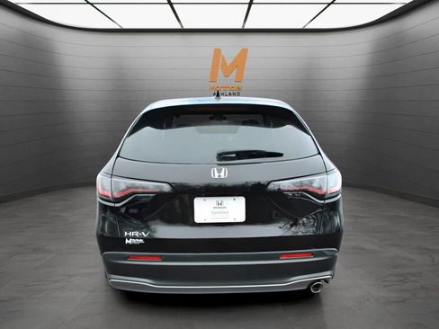 Certified 2024 Honda HR-V Sport image 3