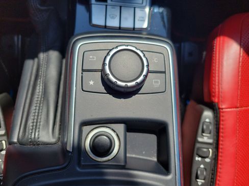 Used 2017 Mercedes-Benz G 550 image 41