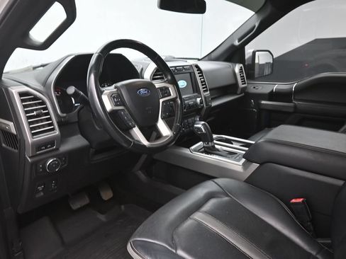 Used 2018 Ford F150 Platinum w/ Equipment Group 701A Luxury AWD/4WD image 19