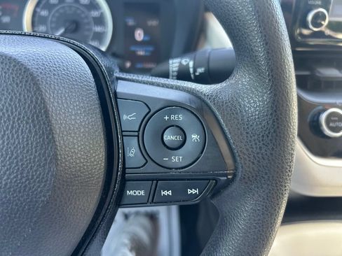 Used 2021 Toyota Corolla LE w/ LE Convenience Package FWD image 15