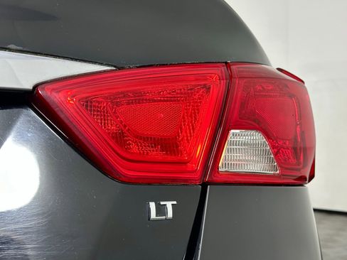 Used 2015 Chevrolet Impala LT image 28
