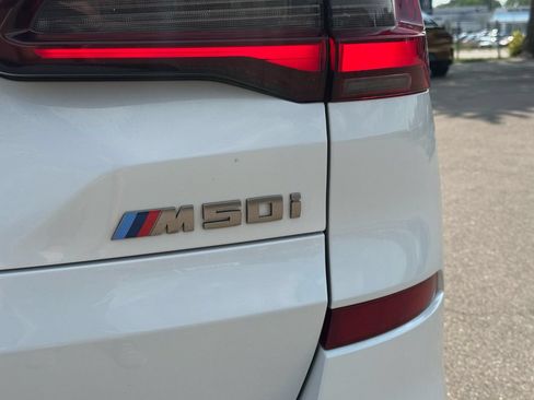 Used 2020 BMW X5 M50i AWD/4WD image 12