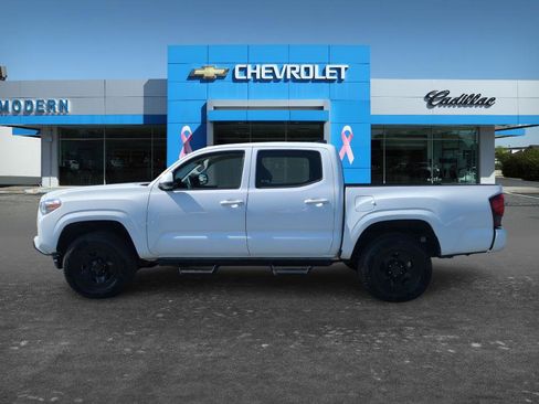 Used 2021 Toyota Tacoma SR image 8