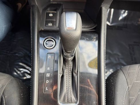 Used 2023 Nissan Kicks SV image 31