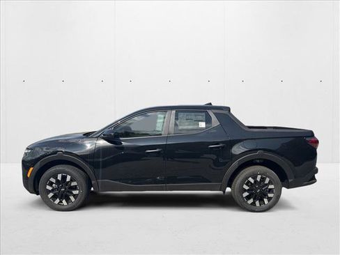 New 2025 Hyundai Santa Cruz SE image 5