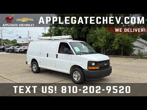 Used 2017 Chevrolet Express 2500 RWD image 1