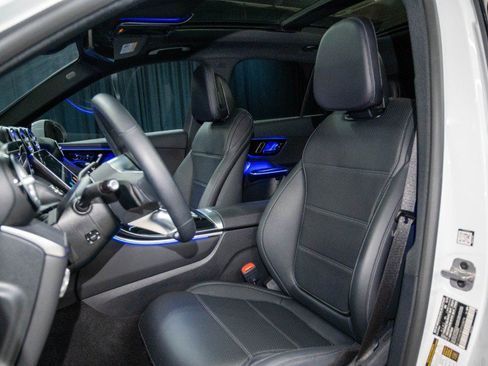 Certified 2026 Mercedes-Benz GLC 300 image 11