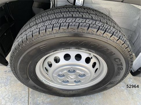 Used 2025 RAM ProMaster 2500 w/ Safety Group FWD image 20