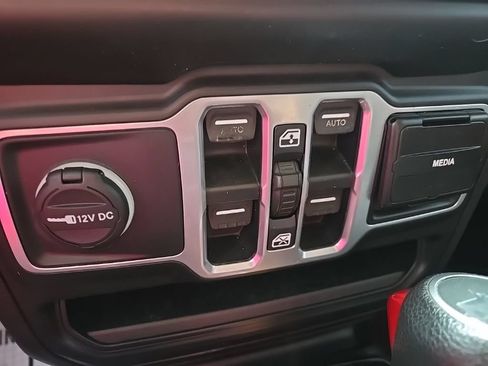 Used 2018 Jeep Wrangler Unlimited Sport S AWD/4WD image 55