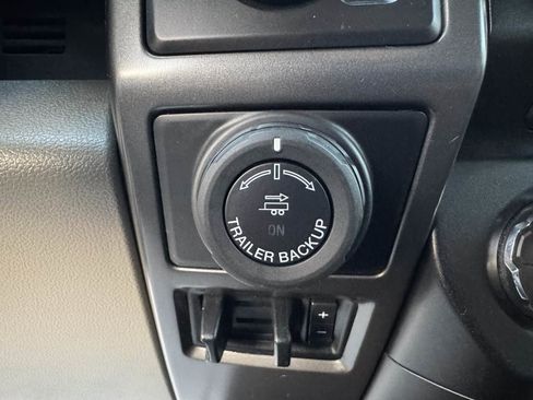 Used 2018 Ford F150 XLT w/ Equipment Group 302A Luxury image 19