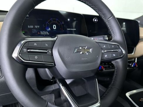 New 2026 Chevrolet Equinox ACTIV w/ Convenience Package III FWD image 11