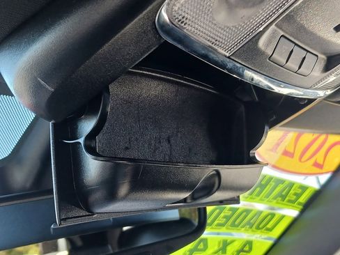 Used 2021 Jeep Grand Cherokee Limited image 43