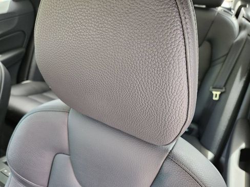 Used 2023 Volvo XC60 B5 Plus AWD/4WD image 6