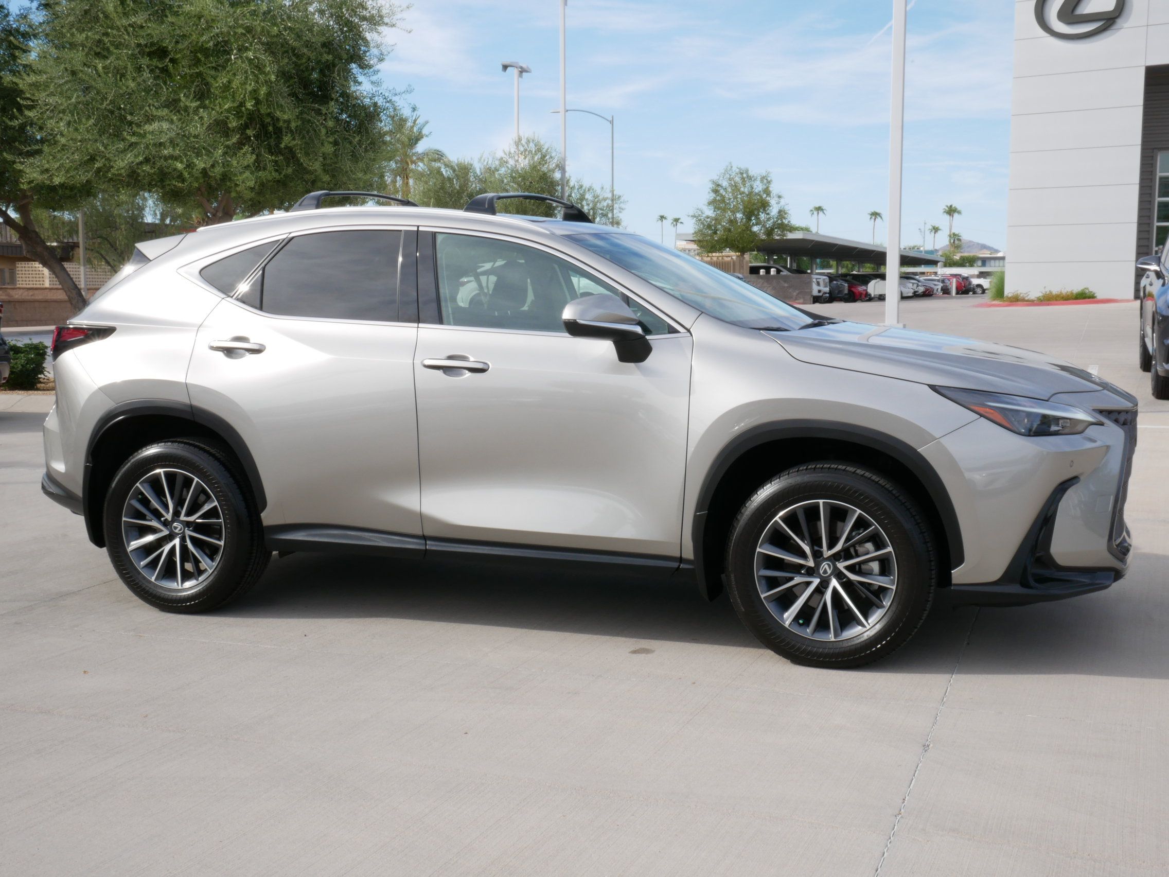 Used 2026 Lexus NX 350h AWD w/ Accessory Package (2T) image 15
