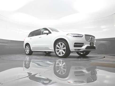 Used 2019 Volvo XC90 T6 Inscription w/ Advanced Package AWD/4WD image 9