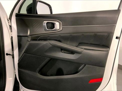Certified 2023 Kia Sorento SX image 26
