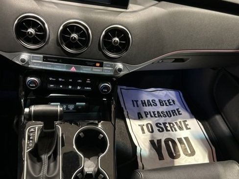 Used 2018 Kia Stinger image 12