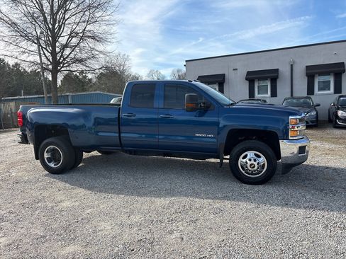 Used 2016 Chevrolet Silverado 3500 LT w/ LT Convenience Package image 4