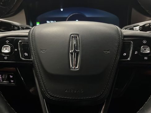 Used 2023 Lincoln Aviator Reserve w/ Equipment Group 201A AWD/4WD image 16