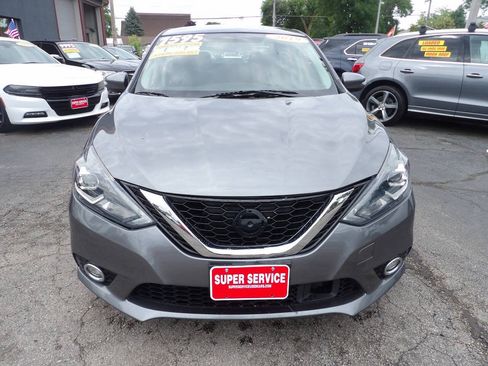 Used 2019 Nissan Sentra SR FWD image 2