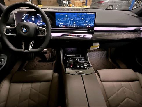 New 2026 BMW 540i xDrive w/ M Sport Package image 5