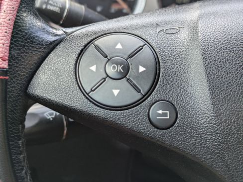 Used 2008 Mercedes-Benz C 300 Sedan image 20