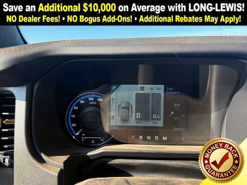 Used 2024 Ford Bronco Badlands image 19