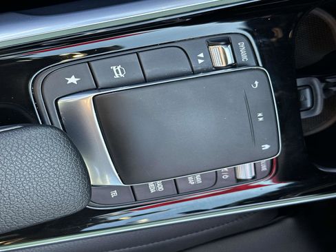 Used 2021 Mercedes-Benz GLB 250 image 11